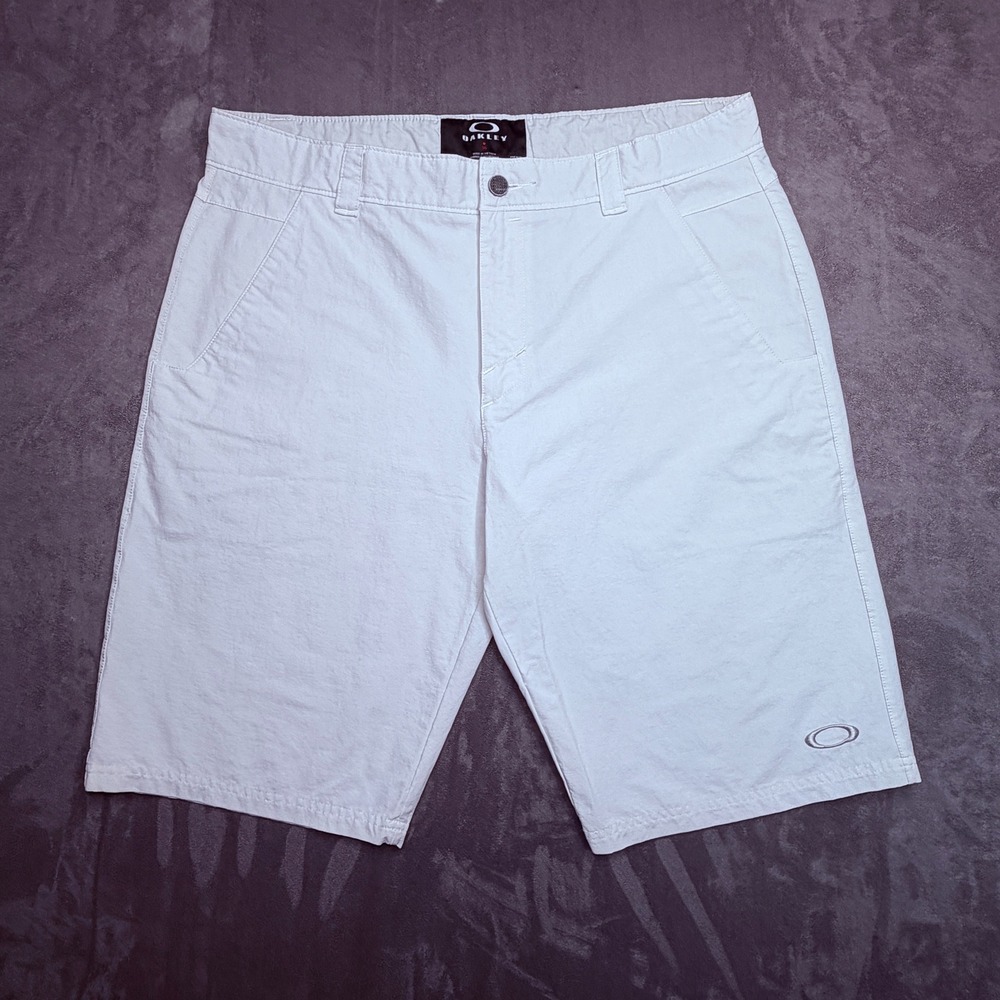 Oakley Chino Shorts Men 36 White Embroidered Logo Casual Outdoor Summer 7080